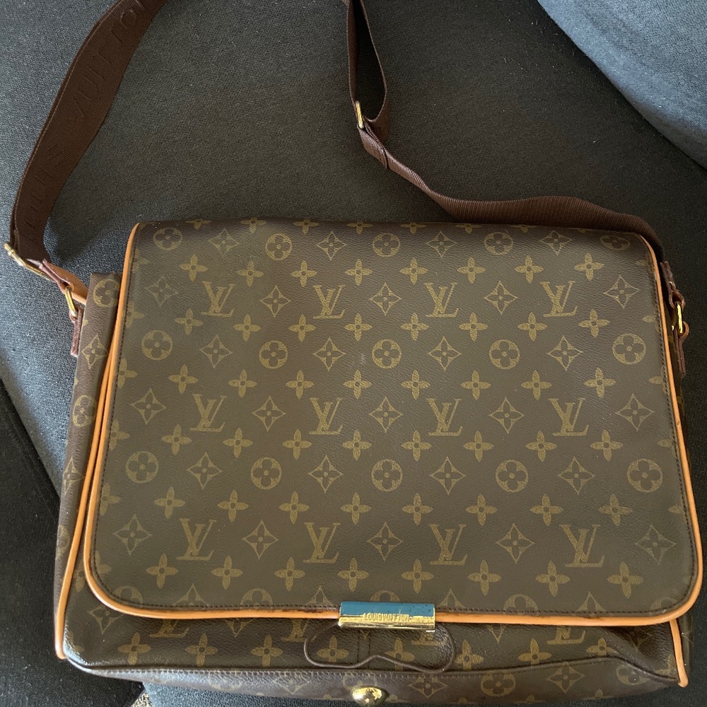 Louis Vuitton Abbesses Messenger Bag Monogram Canvas, Crossbody